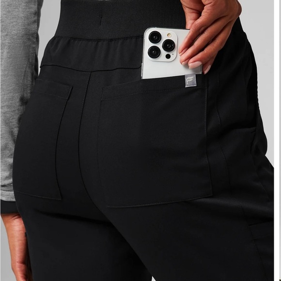 High-Rise On-Call Scrub Jogger - Picture 4 of 6